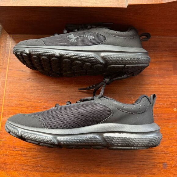 Under Armour Men's Charged Assert 10 Running Shoe 7 NWOT - Picture 3 of 10